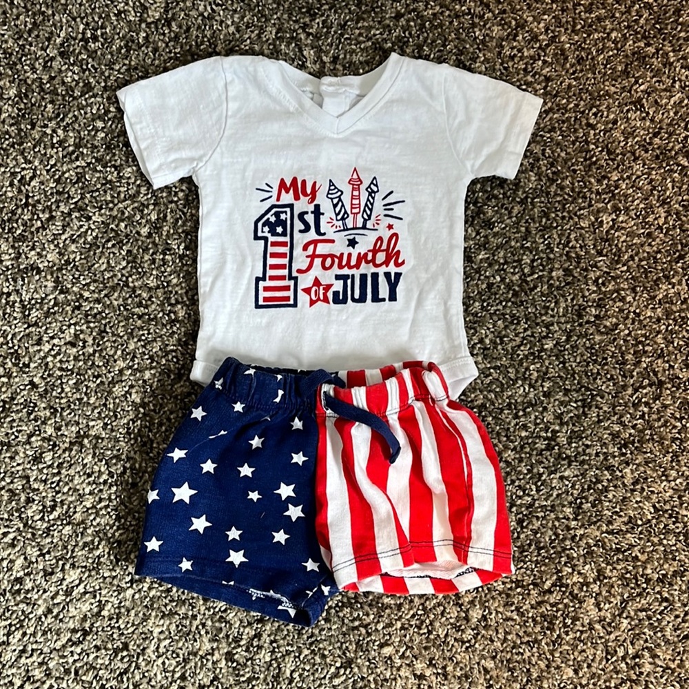 LIKE NEW-Koala kids Fourth of July outfit 0-3 months
